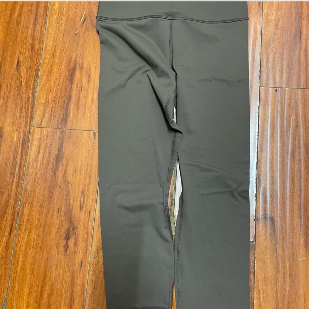 ALL IN MOTION LEGGINGS